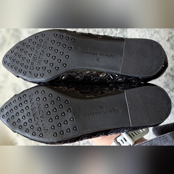 Adrienne Vittadini Black Patent Leather cutout flats Size 8.5 - Picture 3 of 5